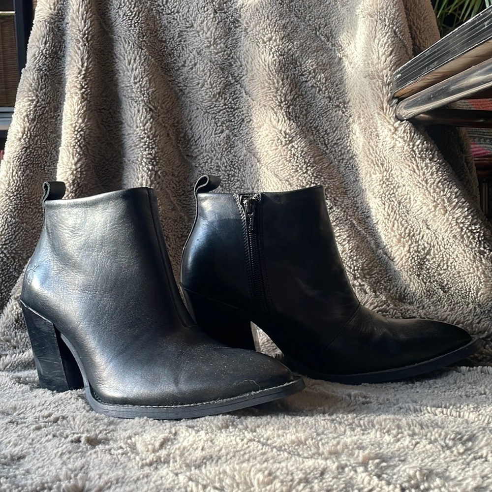 John Fluevog Entrance pointy toe swordfish black leather chelsea ankle boot